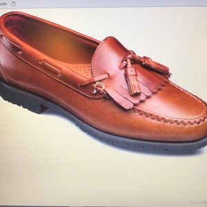 Allen Edmonds Nashua Tassel Loafer tan w/tan trim